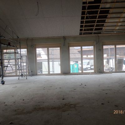 2018-11 Decke dämmen im Saal