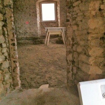 2017-12 Keller Innenputz abeschlagen