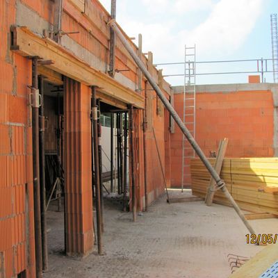 2018-05 Alle Mauern stehen