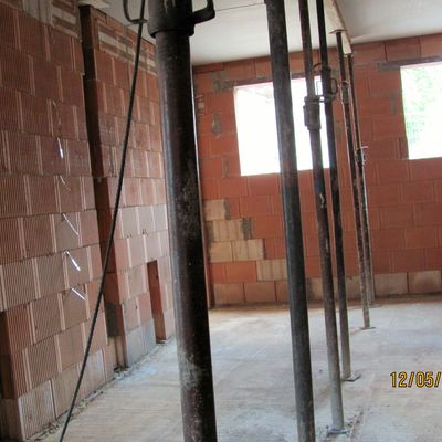 2018-05 Alle Mauern stehen