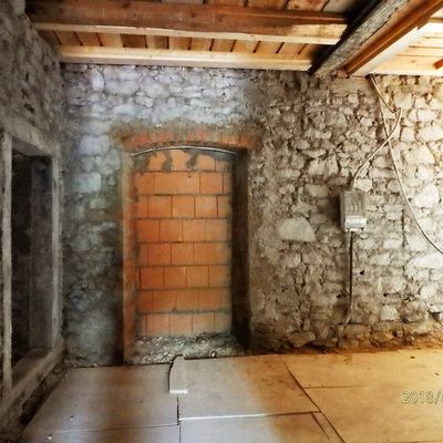 2018-06 c Hintere Kellert�r zugemauert