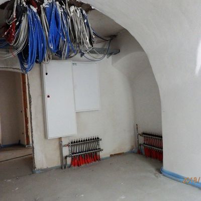 2018-10 z11_innen alles verputzt u. Estrich eingebaut