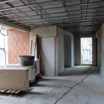 2018-10 x54_Eingang zum Neubau