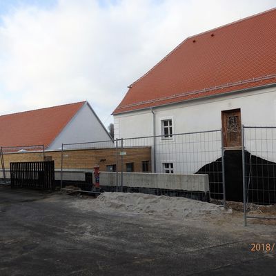 2018-12 _13 Anbaur�ckseite verkleidet