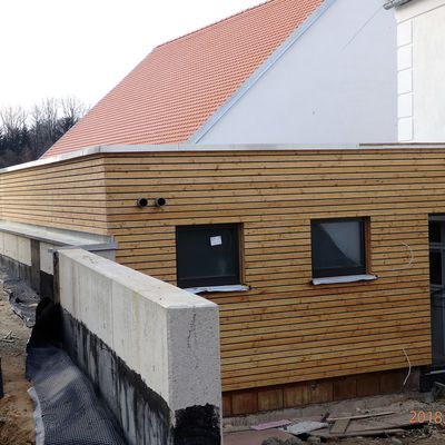 2018-12 _15 Anbaur�ckseite verkleidet